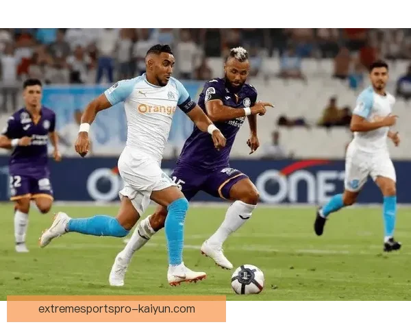 Osimhen 禁区内终结能力持续提升，表现稳健